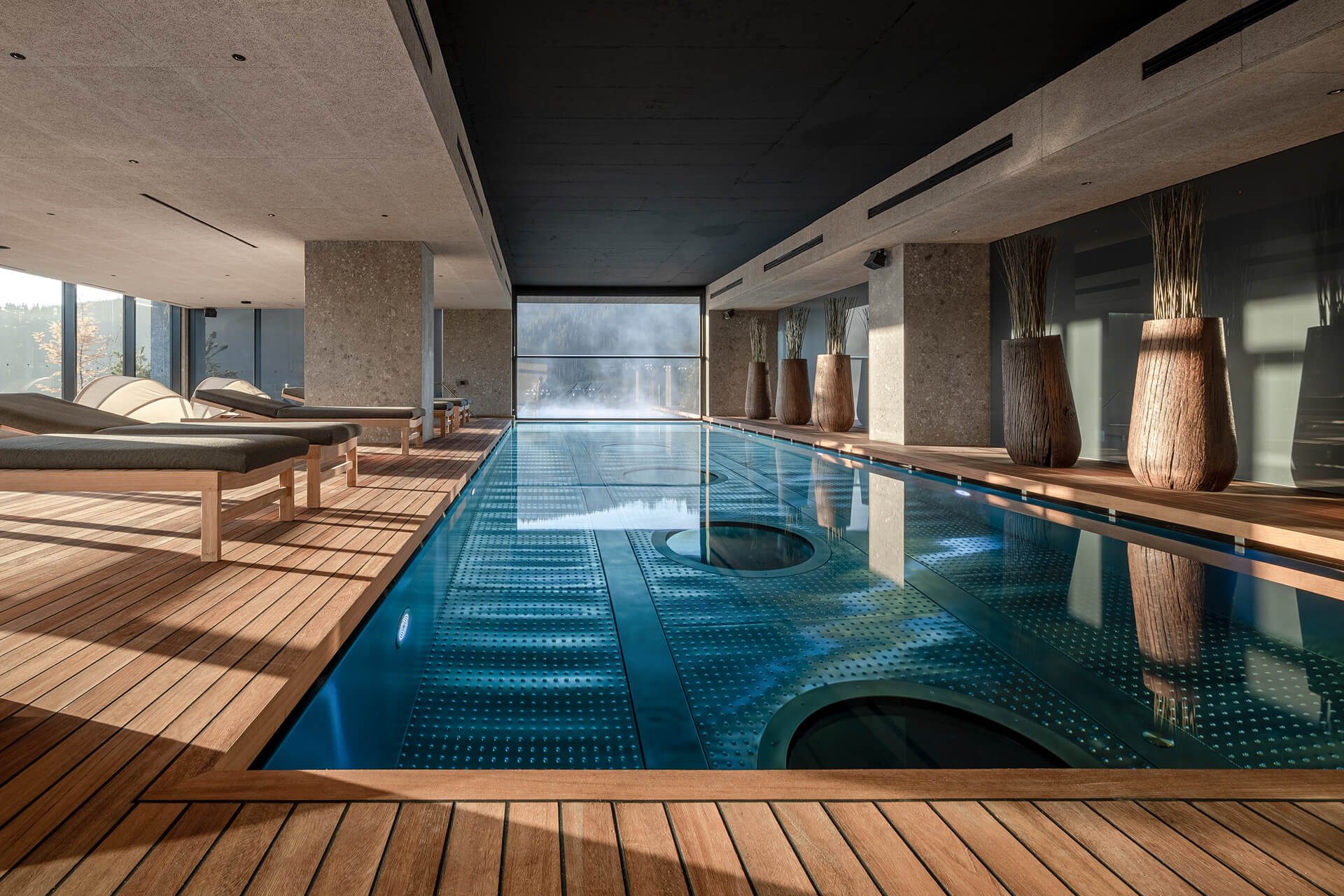 Cozy Hotel Experience: Heated Pools